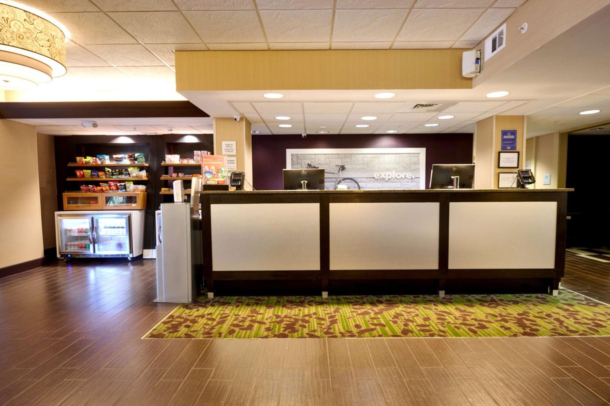 Hampton Inn Stadtteil Flemington Exterior foto